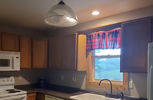 McArthur House | 1,000 of acres, Public hunting, lake alma 5 mile, lake Rupert 2 mile, hocking h