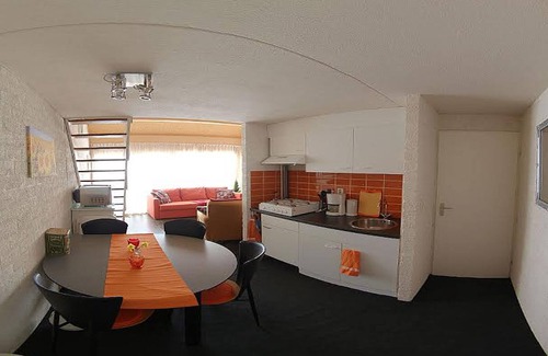 Bruinisse House | 1-11.10. & from 18.10. still FREE! Family friendly House, 4 P., Fireplace, BBQ, W-LAN
