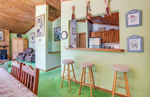Londonderry House | 1/2 Mi to Ski: Secluded Home in Vermont