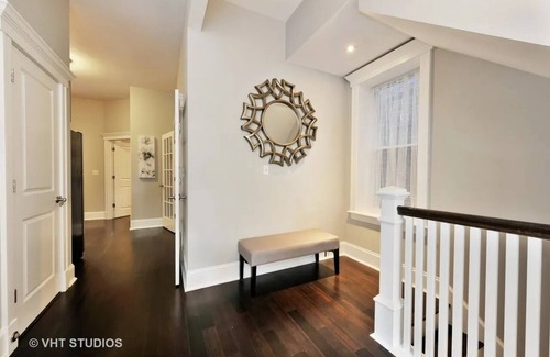 Wicker Park Apartment | 1-3 month 3br+/2ba duplex rental; unbeatable Wicker Park location