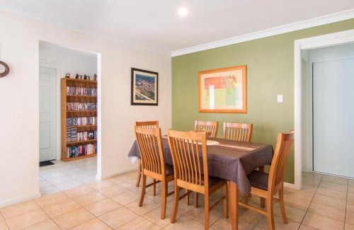 Tuncurry Apartment | 1 54 Parkes Street