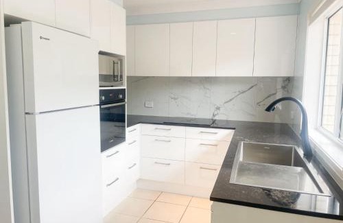 Fingal Bay House | 1 75 Rocky Point Road fantastic holiday home with