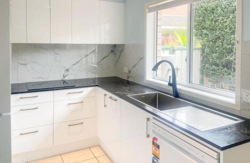 Fingal Bay House | 1 75 Rocky Point Road fantastic holiday home with