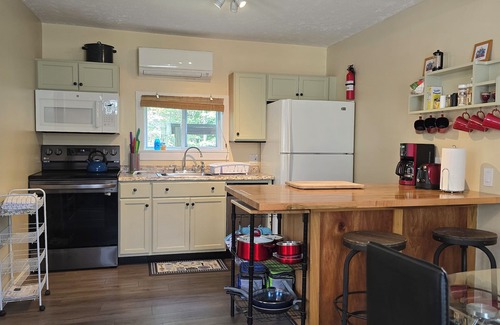 Southwest Harbor Cottage | (1) BEAUTIFUL SUMMER RENTAL Nr ACADIA NATIONAL PARK & BAR HARBOR!