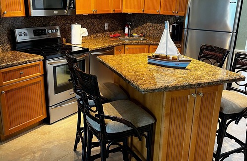 Fort Pierce Villa | 1 Bed/1Bath. Golf Course/Pond View condo. On 9th fairway.