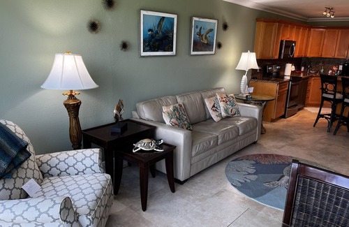 Fort Pierce Villa | 1 Bed/1Bath. Golf Course/Pond View condo. On 9th fairway.