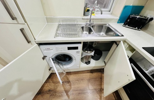 Ealing Apartment | 1-bed Apartment in Ealing