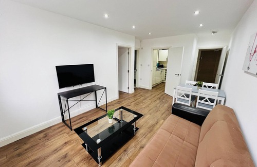 Ealing Apartment | 1-bed Apartment in Ealing