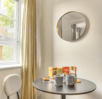 Canning Town North Apartment | 1 Bed Apartment London ABBA, Excel, & Olympic Stadium