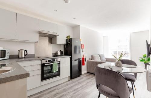 Chinatown Apartment | 1-Bed Apartment With Sofa Bed in City Centre, Steps from Bold Street and Nightlife