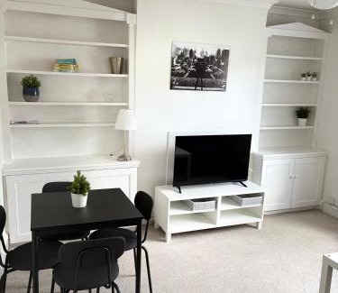 Shepherd's Bush Apartment | 1 bed Apt in Shepherds Bush-Westfield