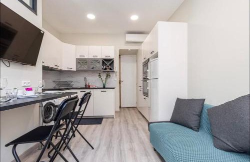 Gambetta Apartment | 1 bed, center of Nice with AC