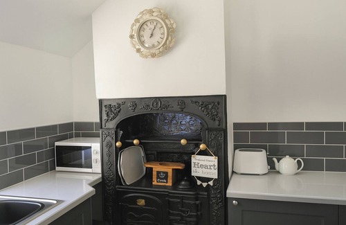 Camborne Cottage | 1 Bed Cottage-Sleeps 3-Pool-Pets-near St Ives