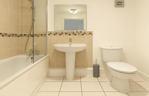 Canonbury Apartment | 1 Bed Flat by St Katharine Docks