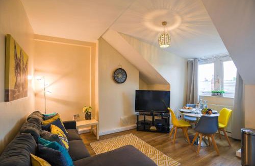 Leeds Apartment | 1 bed Flat 'Charlie' in Dewsbury Rd Leeds