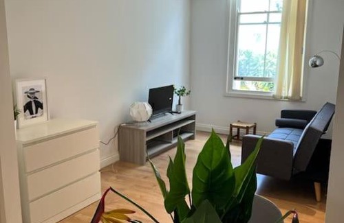 Highbury West Apartment | 1 Bed Flat London a step to Emirates Stadium