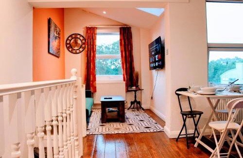 Gipsy Hill Apartment | 1-Bed flat near West Norwood station