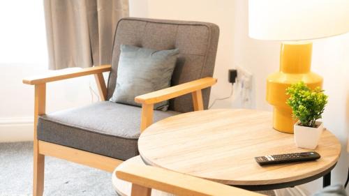 Clydach Apartment | 1 Bed Flat Swansea -free parking
