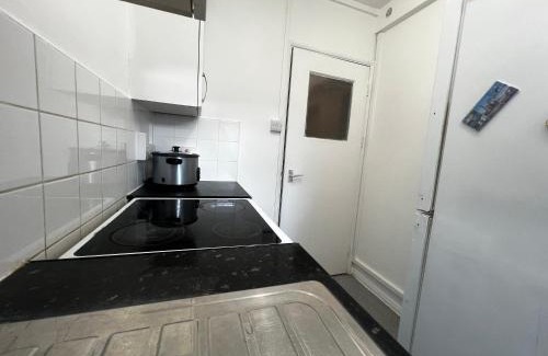 Markhouse Apartment | 1-Bed Flat with Fast Wi-Fi in prime location 15mins from central london