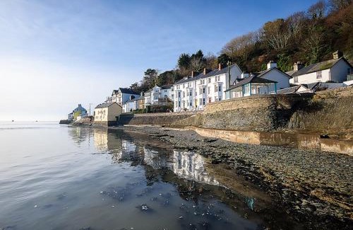 Aberdovey House | 1 Bed in Aberdovey DY023