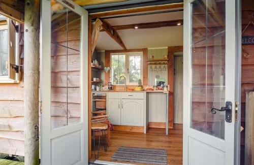 Gaerwen House | 1 Bed in Anglesey 73316