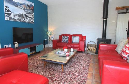 Cwmtirmynach House | 1 bed in Bala 52510