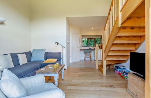 Oakfordbridge House | 1 Bed in Bampton 94766