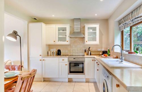 Oakfordbridge House | 1 bed in Bampton LIMKC