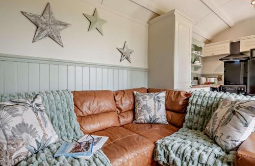 Camelford House | 1 Bed in Boscastle 95316