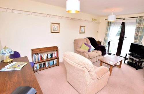 Hope Valley House | 1 Bed in Bradwell PK849