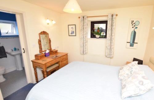 Hope Valley House | 1 Bed in Bradwell PK849