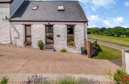 Brecon House | 1 Bed in Brecon BN015