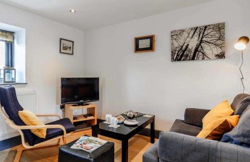Brecon House | 1 bed in Brecon BN034