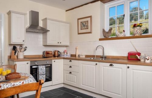 Llanfihangel Tal-y-llyn House | 1 Bed in Bwlch BN270