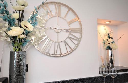 Stenalees House | 1 Bed in Charlestown 53680