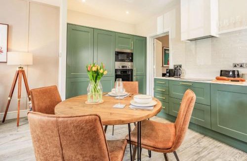 Charmouth House | 1 Bed in Charmouth 87529