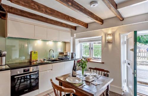 Rickford House | 1 Bed in Cheddar 95178