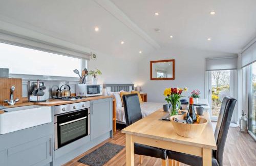 Dalry House | 1 Bed in Dalry 91418