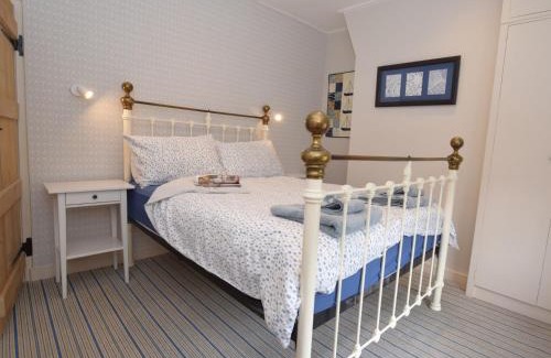 Meads House | 1 Bed in Eastbourne EHC24