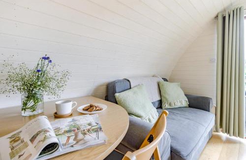 Llangammarch Wells Cabin | 1 Bed in Garth oc-k32702