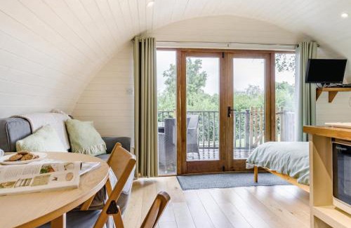 Llangammarch Wells Cabin | 1 Bed in Garth oc-k32702