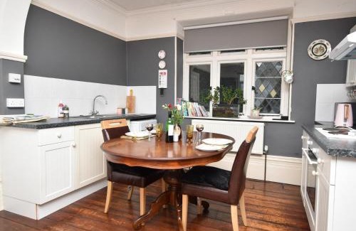 Goodwick House | 1 Bed in Goodwick FB158