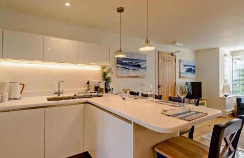 Hythe House | 1 Bed in Hythe 89967