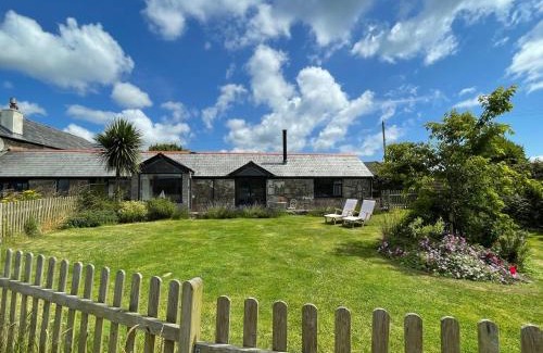 Newlyn House | 1 Bed in Newlyn 78517