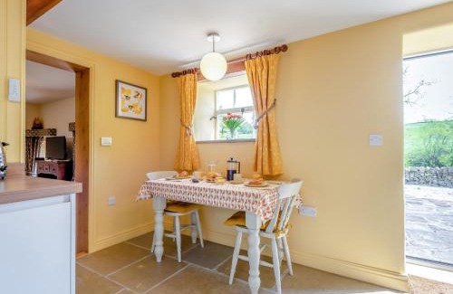 Leek House | 1 Bed in Onecote 91864