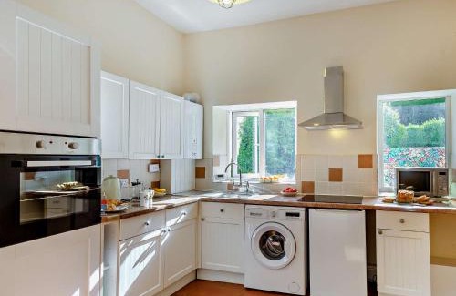 Penmaenmawr House | 1 Bed in PENMAENMAWR 95495