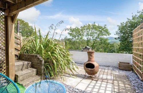 Penrhyndeudraeth House | 1 Bed in Porthmadog 78300