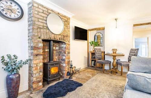 Richmond House | 1 Bed in Richmond 88054