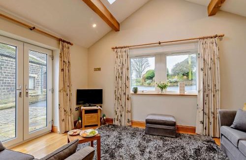 Halifax House | 1 Bed in Sowerby Bridge 90213