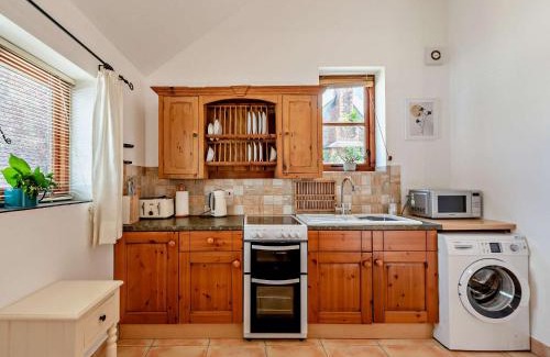 Sampford Peverell House | 1 Bed in Tiverton 53102